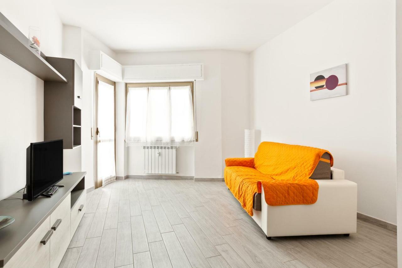 Renewed Balcony Flat With Green Garden Milano Esterno foto